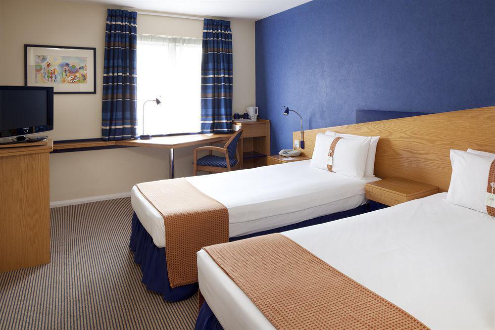 Holiday Inn Express Peterborough, An Ihg Hotel חדר תמונה